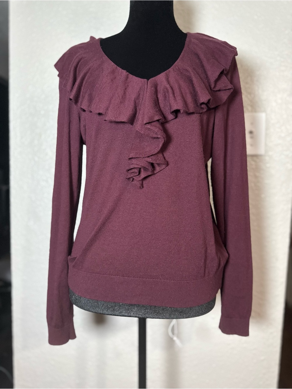 Lauren Ralph Lauren Women's size M Ruffle-Trim marron sweater - Picture 1 of 4